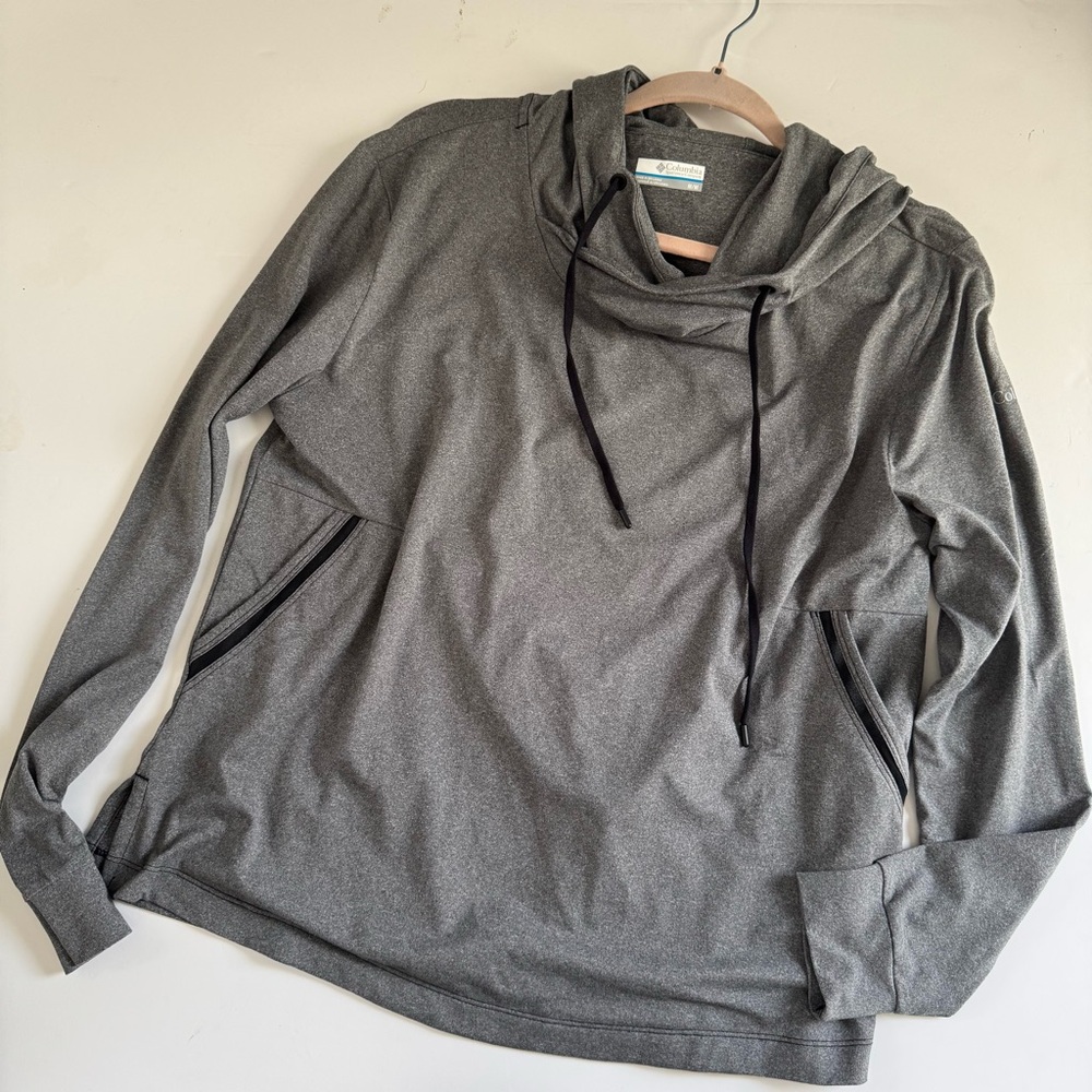 Womens Quick Dry Hooded LS Size Medium